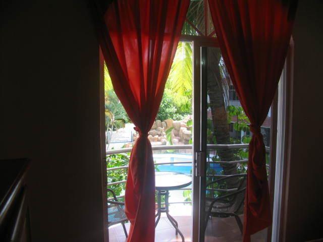 Hotel Y Suites Bugambilias ริงกอน เด กัวยาบิโตส ภายนอก รูปภาพ
