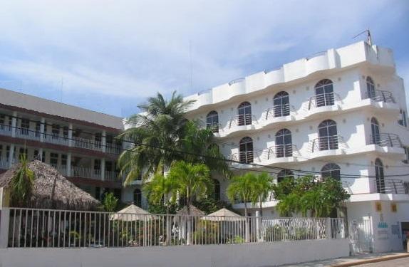 Hotel Y Suites Bugambilias ริงกอน เด กัวยาบิโตส ภายนอก รูปภาพ